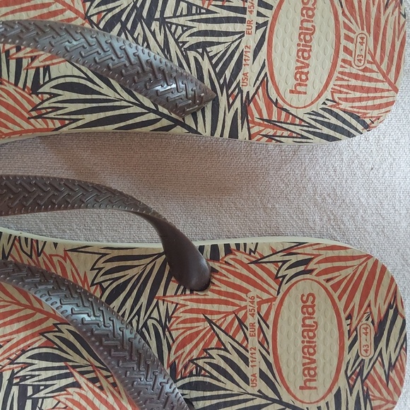 NWT Men's Havaianas Flip-Flops Size 11/12,Brown and Tan - Picture 2 of 6